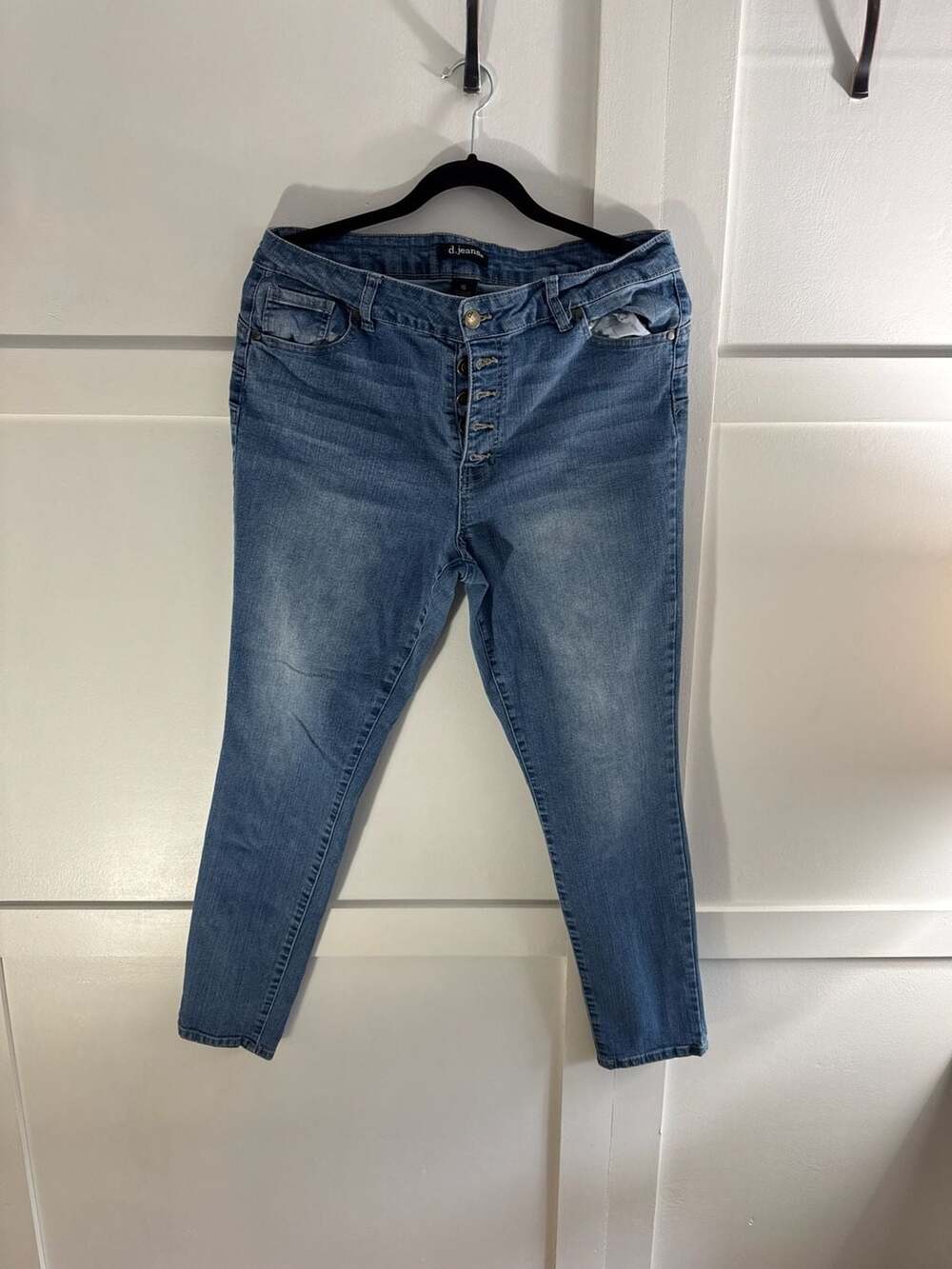 d.jeans Women's Size 16 High Rise Button Fly Skinny Jeans Blue Medium Wash